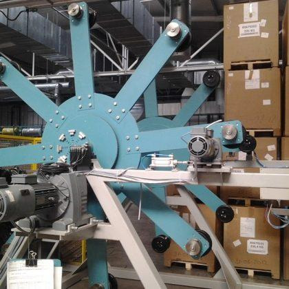 Automatizarea unui carusel de materiale cu 8 poziții